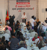 Almo&ccedil;o-conv&iacute;vio na Quinta da Atalaia