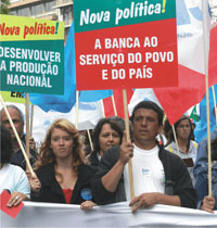 N&atilde;o ao desastre econ&oacute;mico e social. Derrotar o PEC. Exigir uma vida melhor!