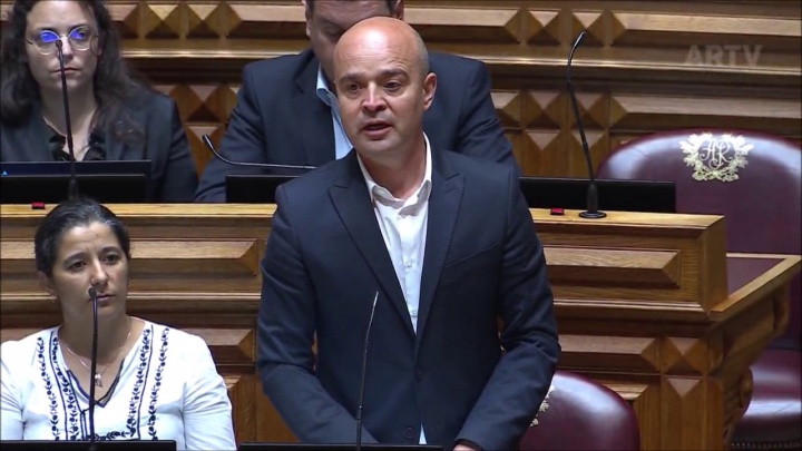 Alargar o acesso dos utentes aos cuidados de saúde primários, hospitalares e continuados