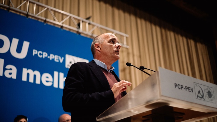 «Banks, insurance companies, postal services, telecommunications, energy, airports – privatisations have been a feast for big capital»