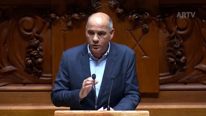 This is not the time for calculations, it is the time to stop the government and its policies