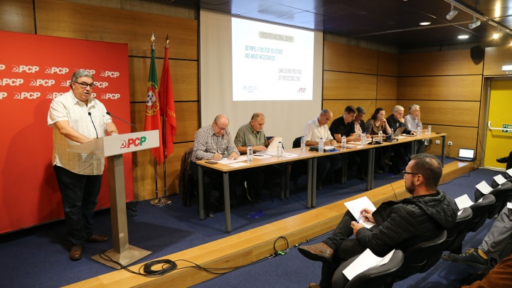 O PCP propõe um modelo alternativo ao actual sistema de protecção civil