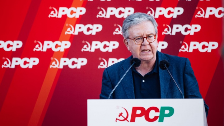 Nos 500 anos do nascimento de Luís de Camões