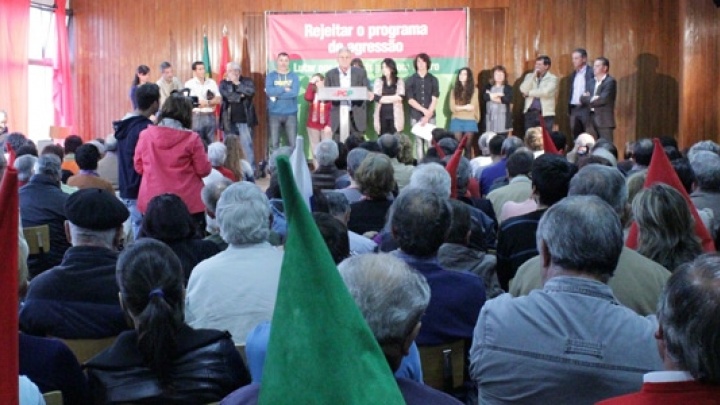 Ampliar a luta, derrotar o governo!