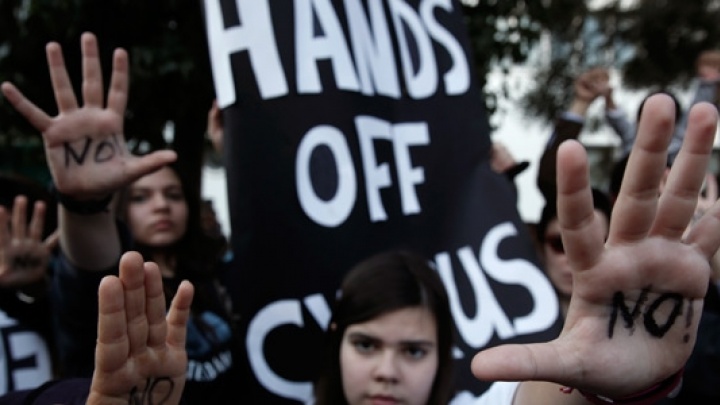 PCP solidário com a luta dos trabalhadores e do povo de Chipre