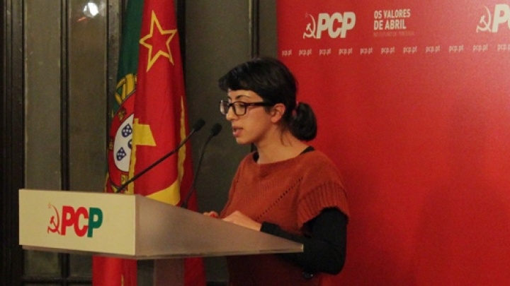 Os desafios e as nossas aspirações dos jovens trabalhadores  no nosso país, 40 anos após a nossa Revolução