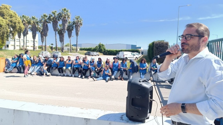 Solidariedade com os trabalhadores da AUNDE