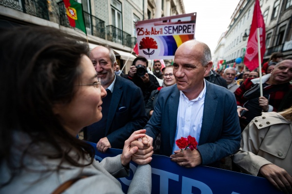 Comício CDU enche Rossio