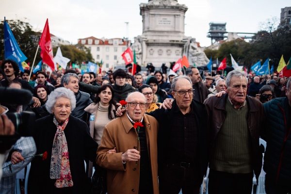 Comício CDU enche Rossio