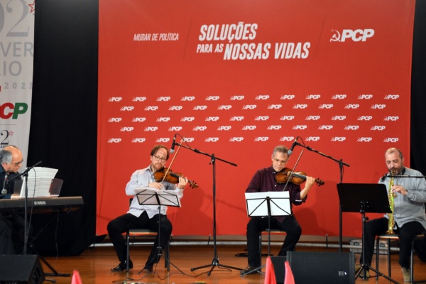 Comício do 102.º aniversário do PCP, Porto
