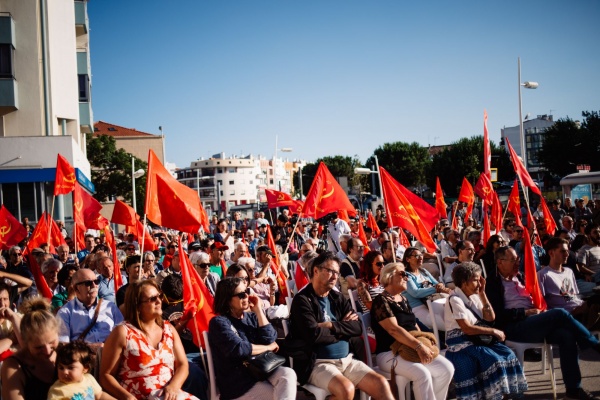Comício em Almada
