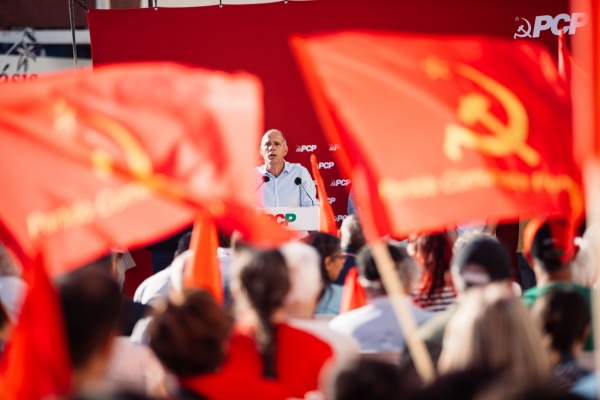 Comício em Almada