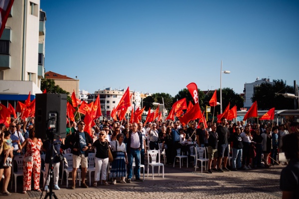 Comício em Almada
