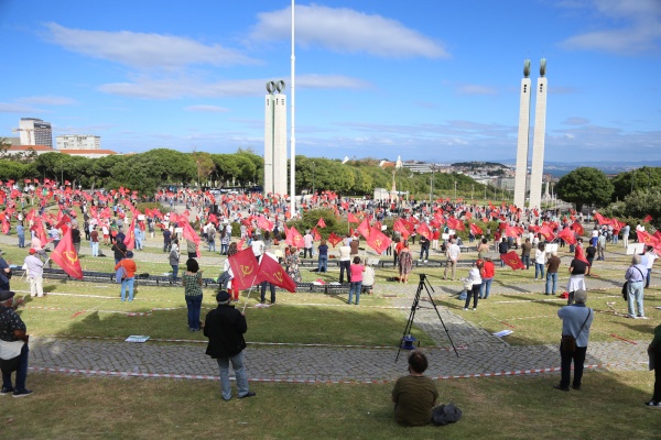 Comício «Nem um direito a menos. Confiança e luta por uma vida melhor»