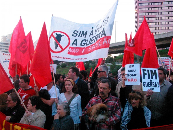 Concentração em frente à embaixada dos EUA