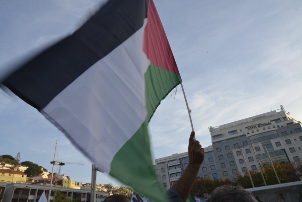 Concentração "Pela Paz no Médio Oriente! Pelos direitos do povo palestiniano"