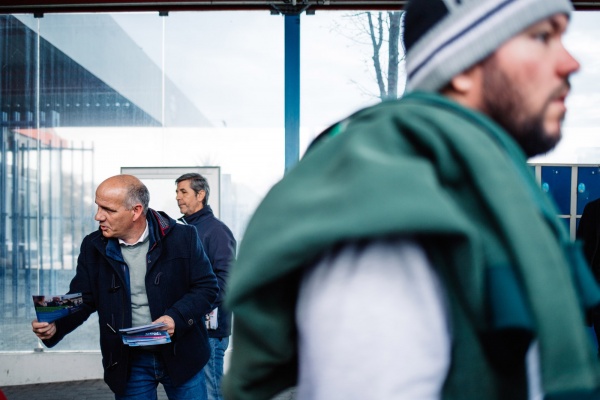 Contacto com trabalhadores da Autoeuropa