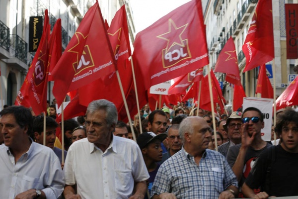 Desfile do PCP «Dissolução da Assembleia da República. Eleições Antecipadas» - Lisboa