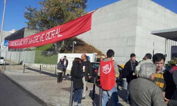 24 Nov/ Piquete RTP - Lisboa