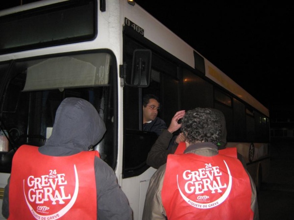 24/Nov Piquete na estação da TST na Broega, Moita
