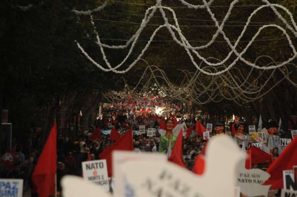 Manifestação da campanha «Paz Sim, NATO Não»