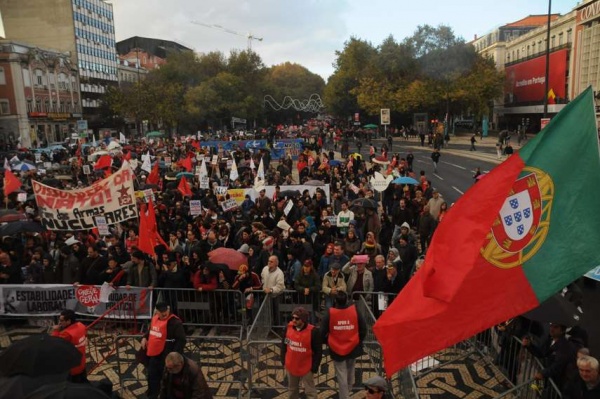 Manifestação da campanha «Paz Sim, NATO Não»