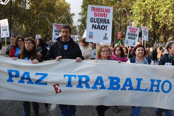 Manifestação da campanha «Paz Sim, NATO Não»