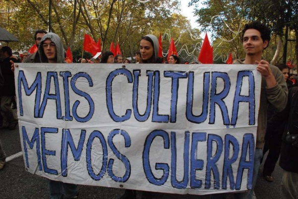 Manifestação da campanha «Paz Sim, NATO Não»