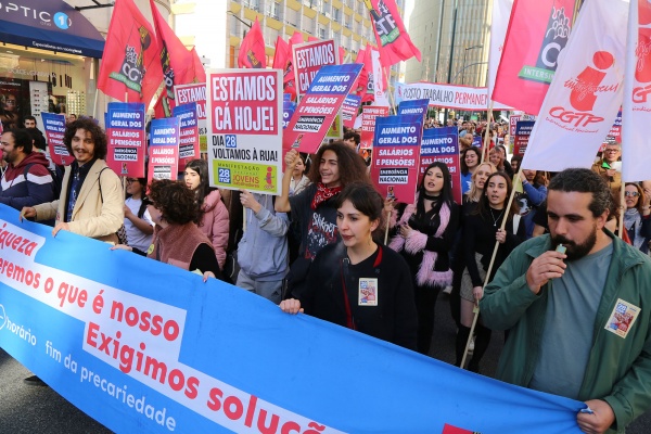 National Demonstration «Everyone to Lisbon! General increase in wages and pensions – national emergency!”, CGTP-IN