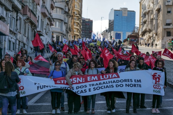 National Demonstration «Everyone to Lisbon! General increase in wages and pensions – national emergency!”, CGTP-IN