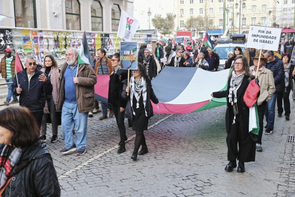Manifestação pela Paz no Médio Oriente e pelos direitos do Povo Palestiniano