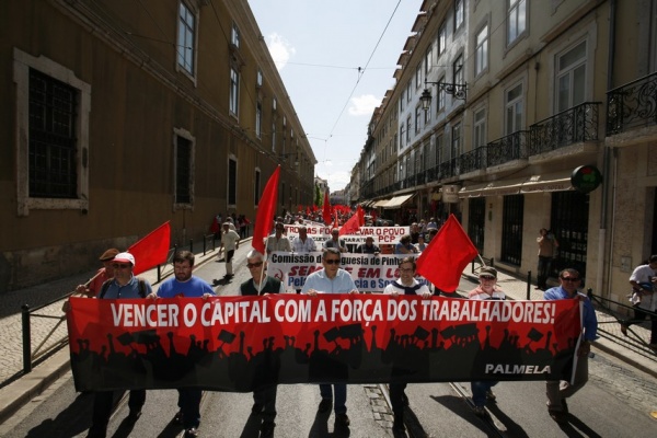 Manifestação «É tempo de dizer basta! Rejeitar o Pacto de Agressão, lutar por um Portugal com futuro» - Lisboa