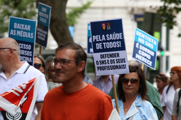 Marcha pelo direito à saúde «Mais SNS, Melhor Saúde», Lisboa