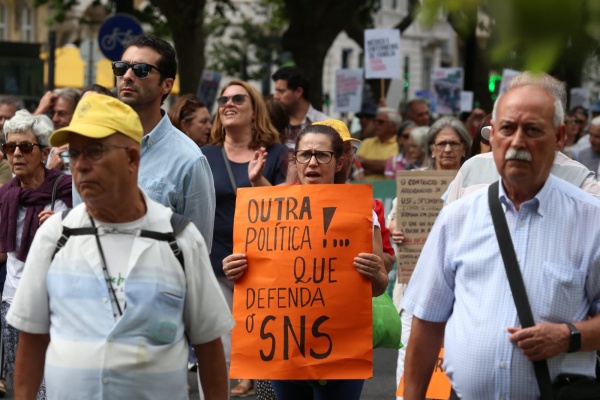 Marcha pelo direito à saúde «Mais SNS, Melhor Saúde», Lisboa