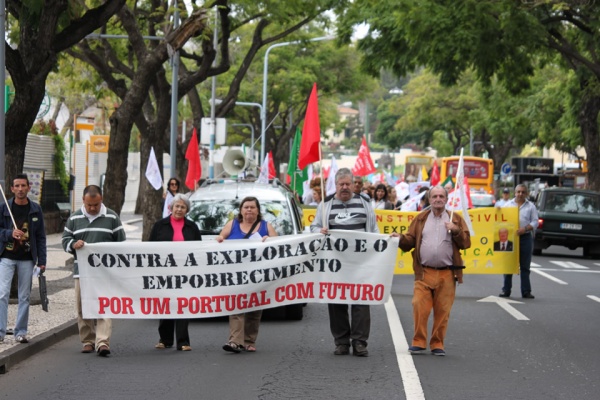 Marcha por Abril contra a exploração e o empobrecimento