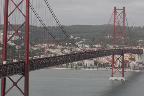 Marcha por Abril contra a exploração e o empobrecimento