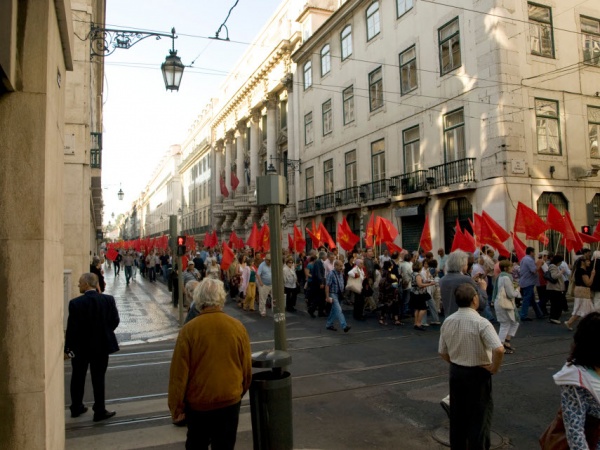 PCP junta mais de 5 000 em Lisboa contra as injustiças