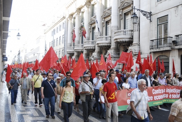 PCP junta mais de 5 000 em Lisboa contra as injustiças