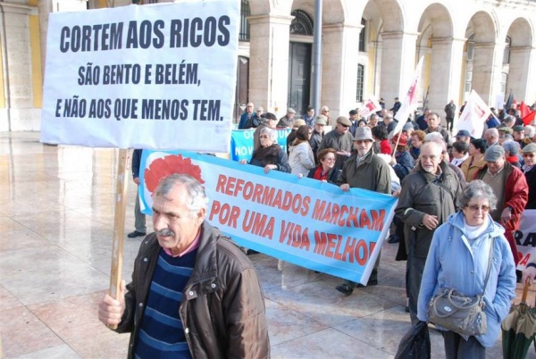 Reformados, Pensionistas e Idosos em Luta - Manifestação em lisboa