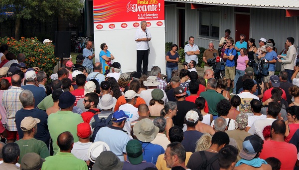 Saudação aos construtores da Festa do «Avante!» 2015