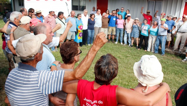 Saudação aos construtores da Festa do «Avante!» 2015