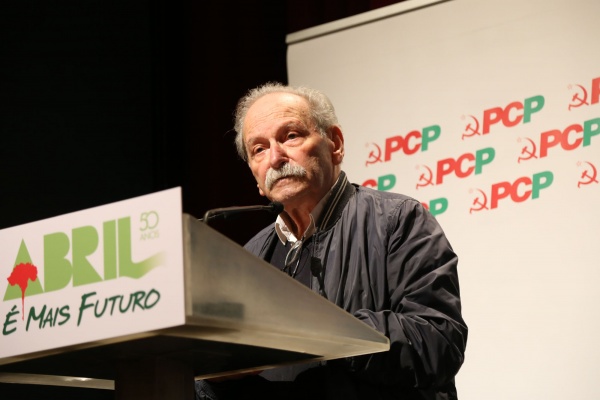 Sessão «25 de Abril uma Revolução libertadora e emancipadora. Abril é mais futuro!»