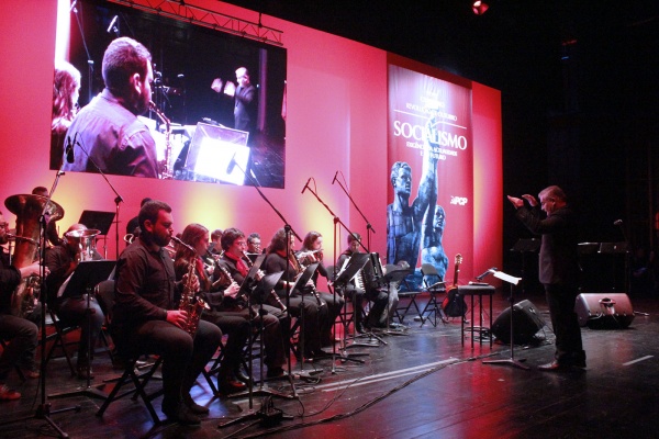 Sessão Evocativa do Centenário da Revolução de Outubro, Porto