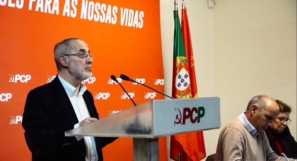 Sessão «Pelo direito à Habitação – testemunhos da realidade na região do Porto»