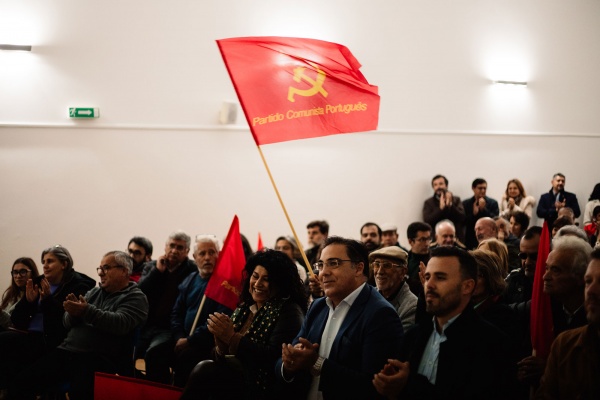 Sessão Pública «É hora de mudar e política» na Vidigueira