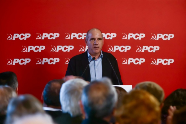 Sessão Pública «As nacionalizações, o crime das privatizações, sectores estratégicos e o desenvolvimento do País»