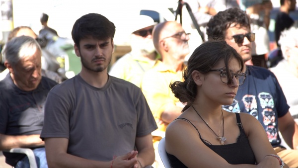 Tribuna Pública «Pelo direito à Habitação. Baixar as prestações ao banco e as rendas»