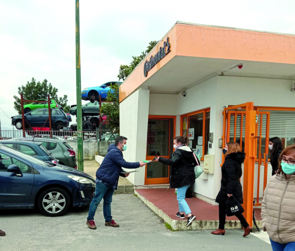 With workers in 500 workplaces