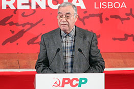 Avelãs Nunes - Reflexão sobre o keynesianismo e o neoliberalismo à luz do marxismo